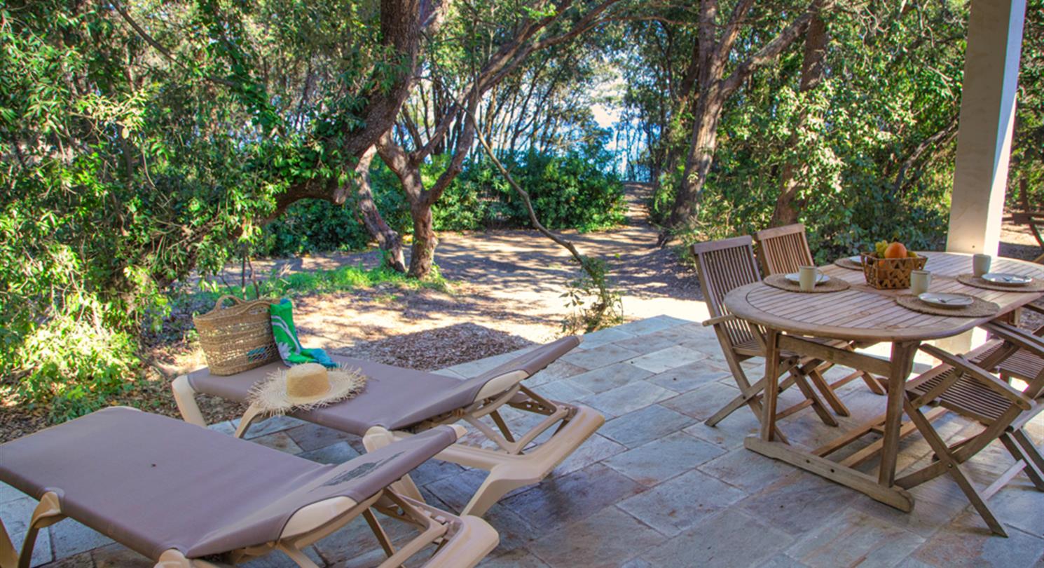 Villa Type Marina - Naturistische vakantie aan zee voor 4 personen op Corsicaanse naturistencamping