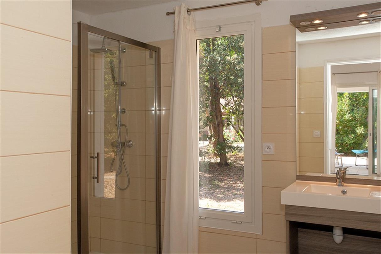 villa verhuur aan de Middellandse Zee, Corsicaanse naturistencamping