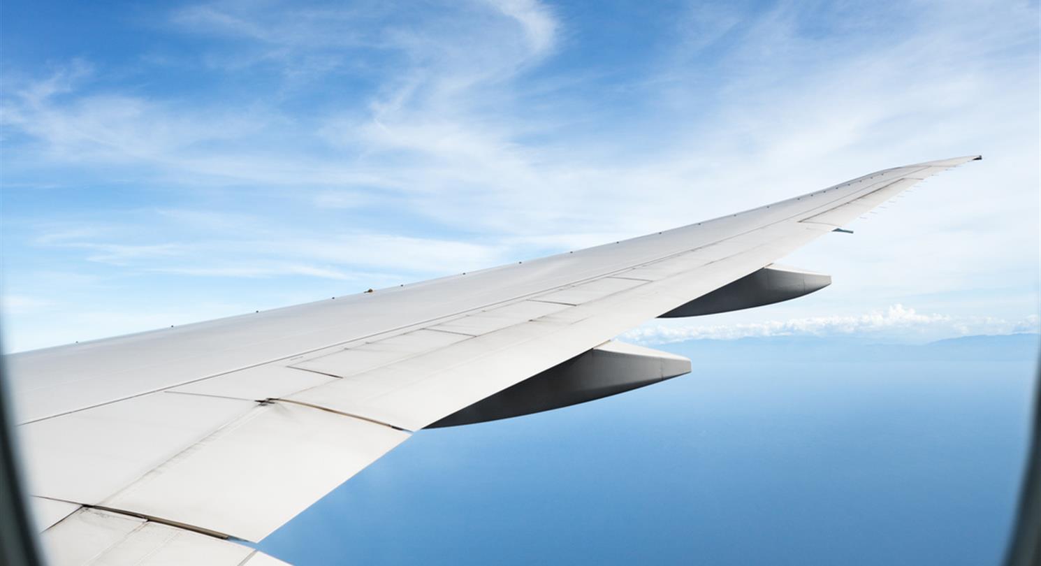 Vlucht naar Corsica aankomst Bastia luchthaven Corsica naturistencamping Bagheera