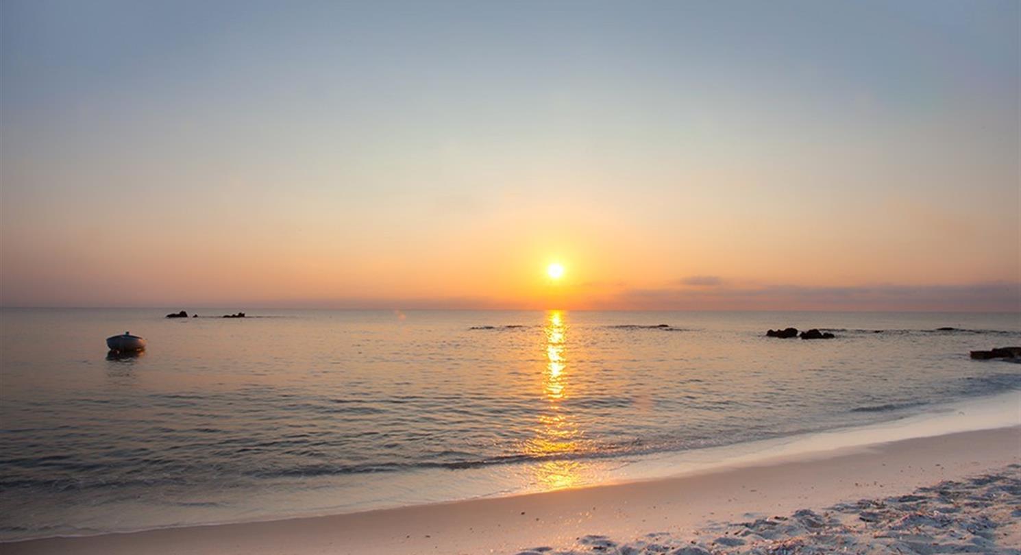 Sunset at Bagheera beach in Corsica - Corsican naturist campsite