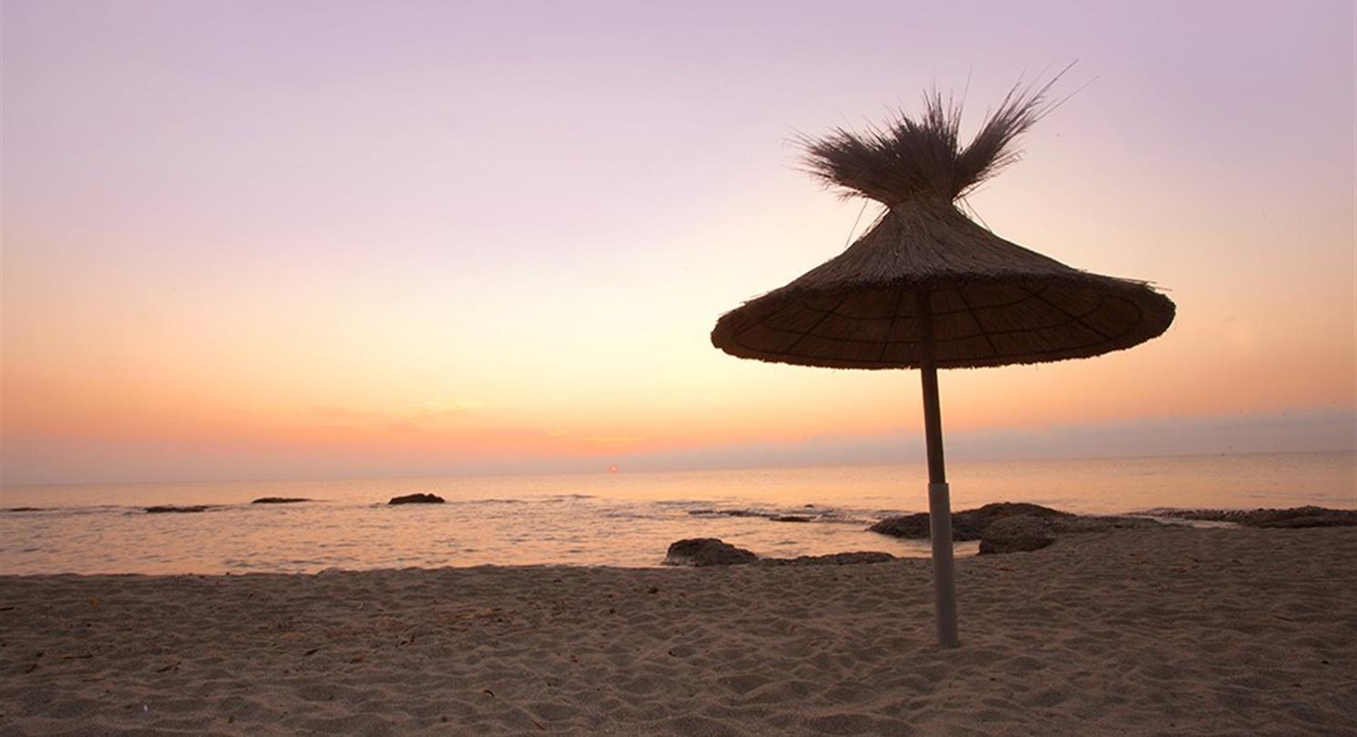 Sunset Corsica strand - naturisten