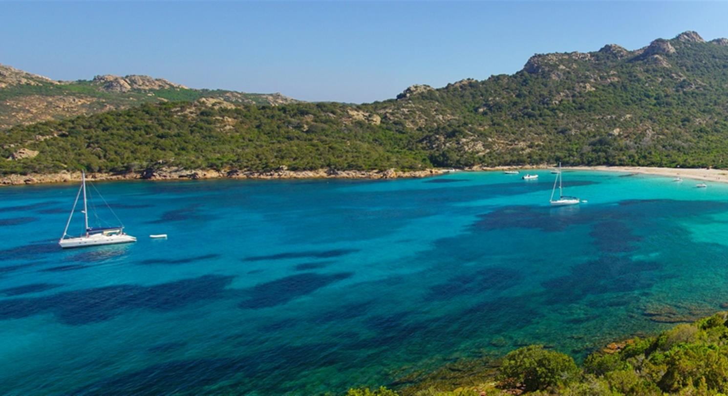 Porto Novo strand in het zuiden van Corsica - Domaine de Bagheera, naturisme Corsica