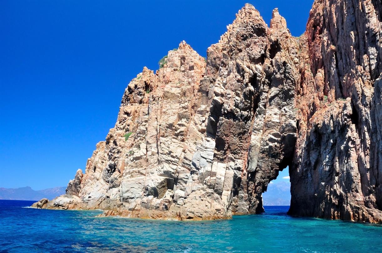 Calanques de Piana op Corsica - Domaine de Bagheera, naturistencamping Corsica