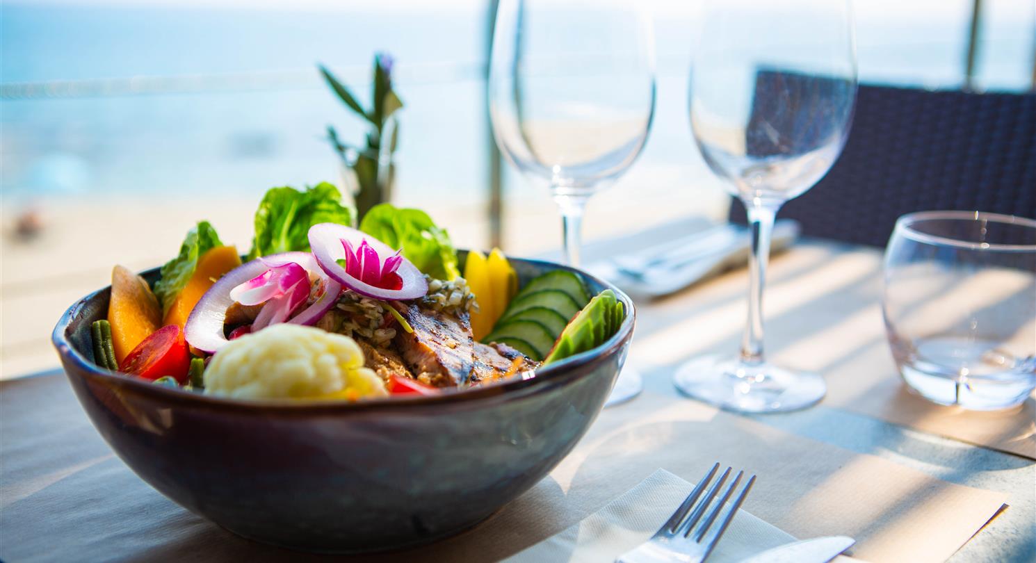 Corsicaans restaurant met panoramisch uitzicht op zee - Domaine de Bagheera