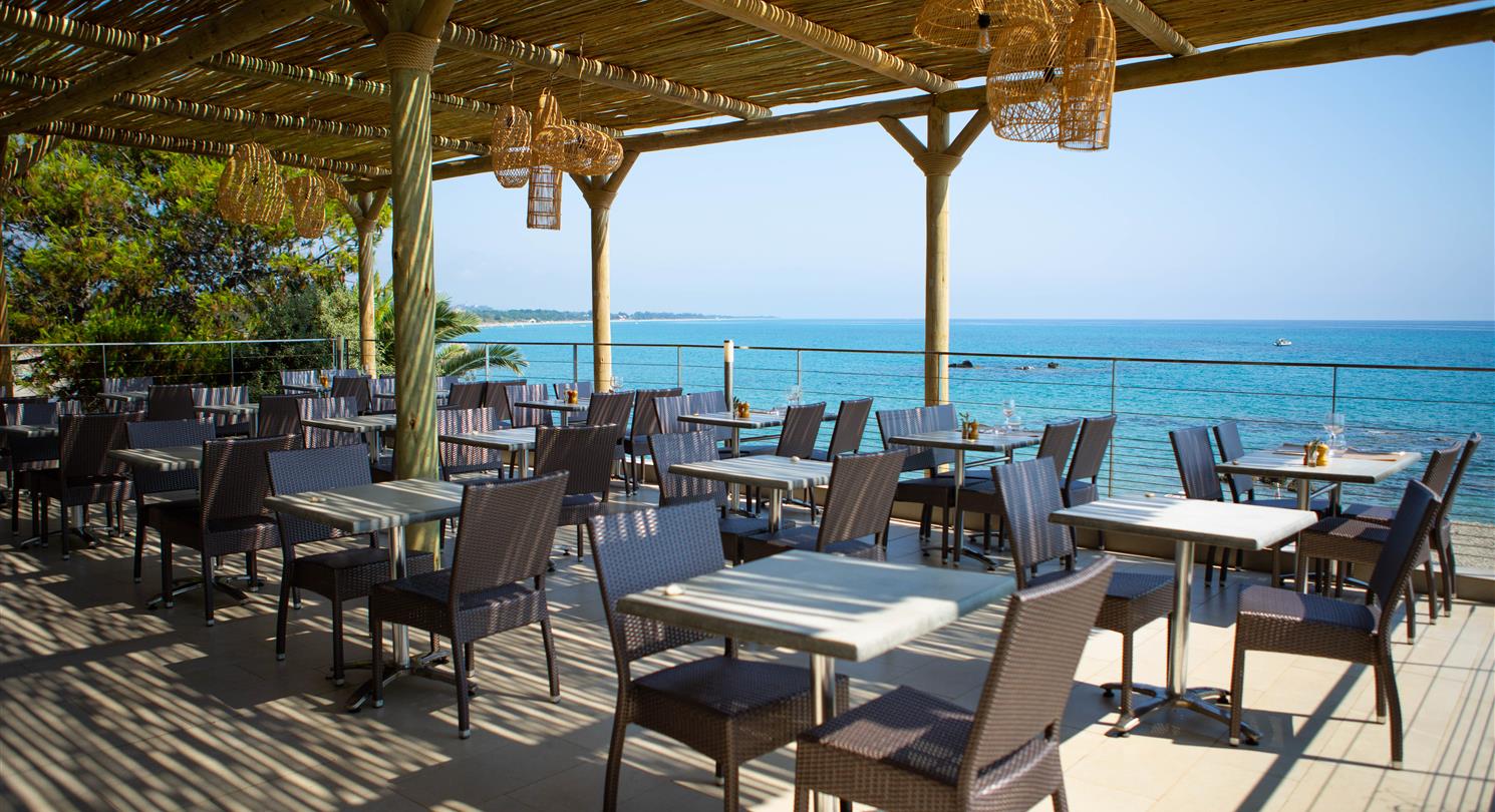 Corsicaans restaurant met panoramisch uitzicht op zee - Domaine de Bagheera