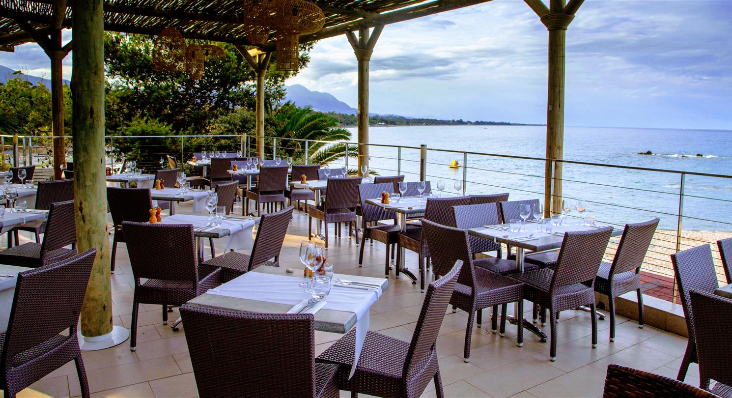 Corsicaans restaurant met panoramisch uitzicht op zee - Domaine de Bagheera