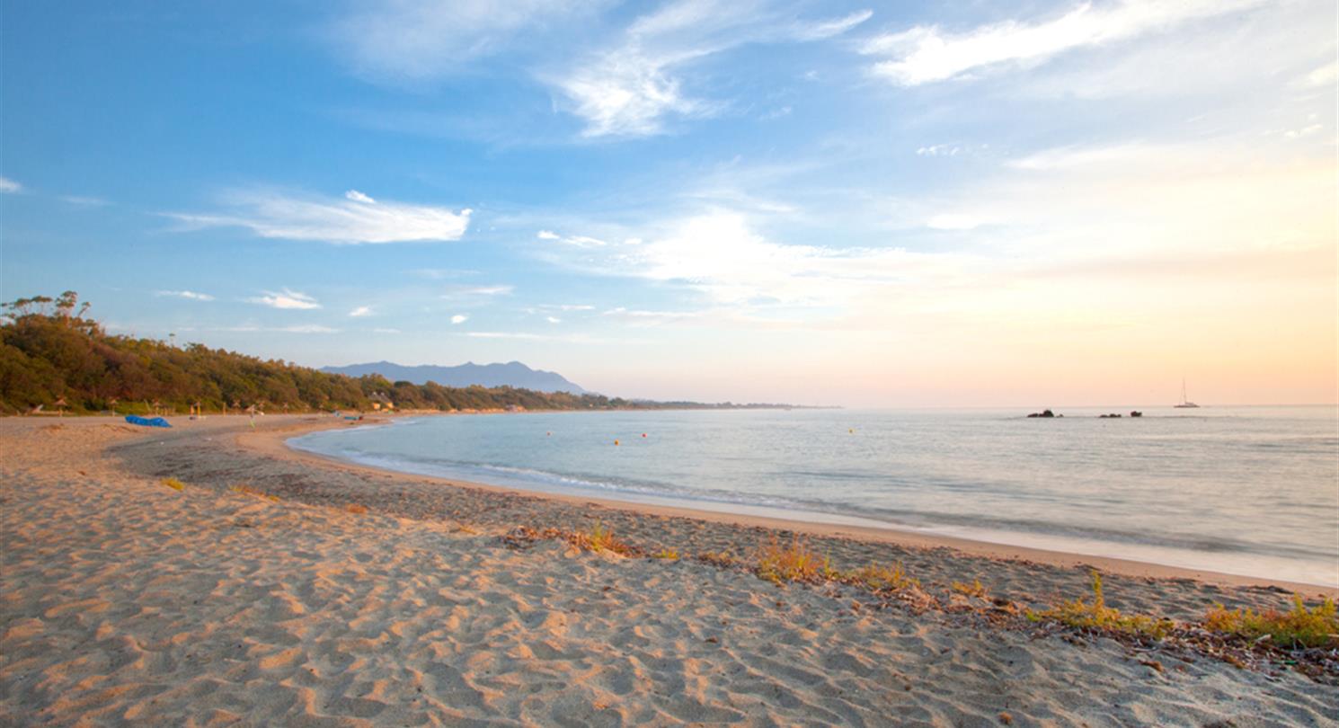 Naturistencamping aan zee 4 Toiles Corse, Linguizzetta - Domaine de Bagheera