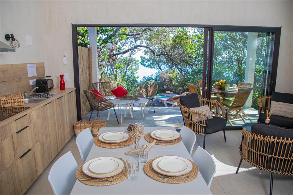Bravone naturistisch vakantieverblijf met verhuur van villa's, chalets, stacaravans, lodges, minivilla's - Domaine de Bagheera