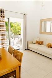 naturistencamping - Verhuur van naturistenaccommodaties met zeezicht tussen Bastia en Porto Vecchio